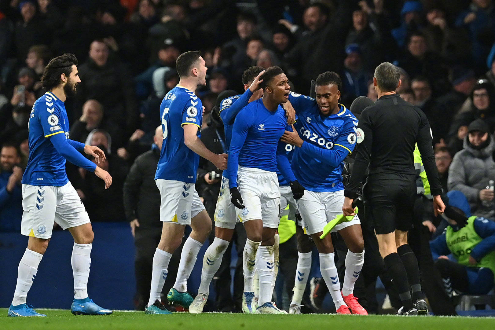 的对决临近 的对决临近