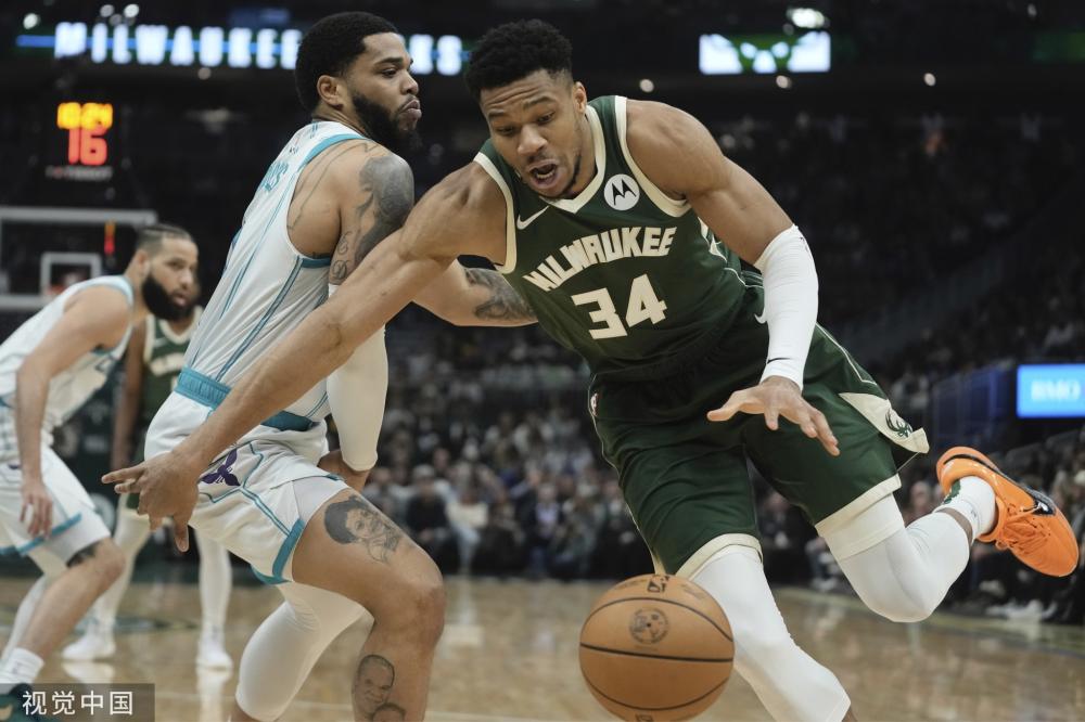 里的持球姿 里的持球姿